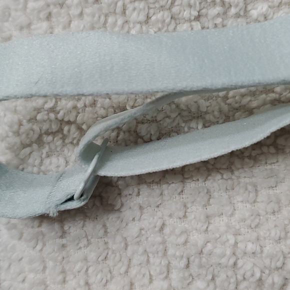 AUDEN 40 DD PUSH UP PLUNGE COVERAGE UNDERWIRE BRA - Picture 3 of 13